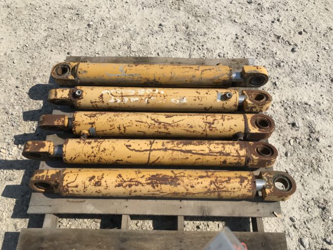 Midwest Sideboom Cylinders